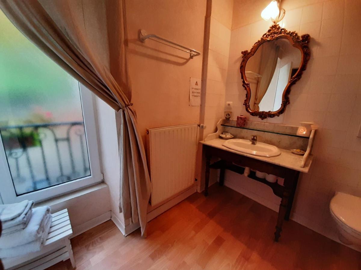 Bed and Breakfast Au Fil De Lods Exterior foto